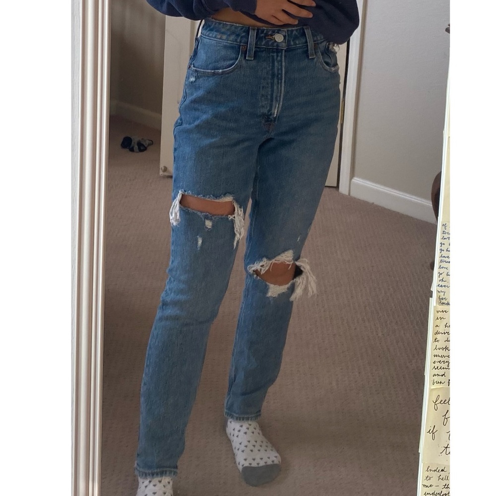 Abercrombie & Fitch Mom Jeans